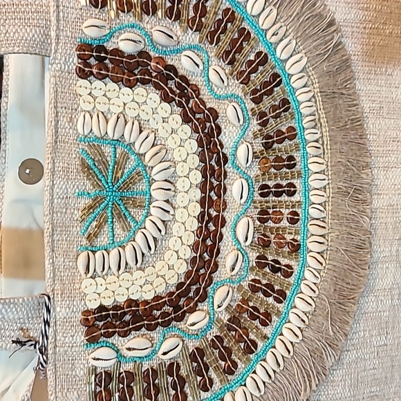 Twig & Arrow Woven Tote - Picture 5 of 16